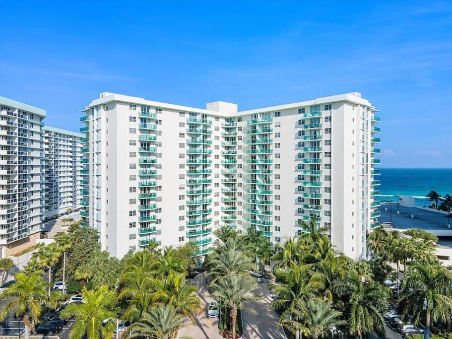 Beachfront 2 Bedroom At Tides Hollywood 8Th Floor Buitenkant foto