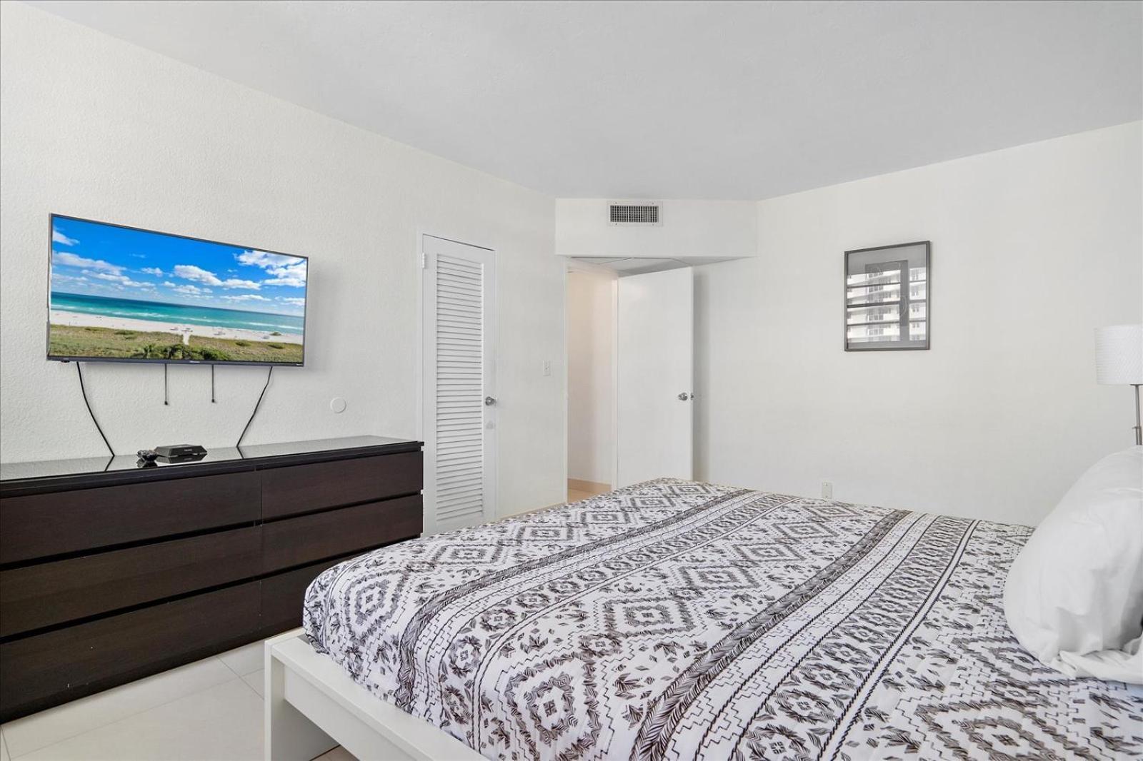 Beachfront 2 Bedroom At Tides Hollywood 8Th Floor Buitenkant foto