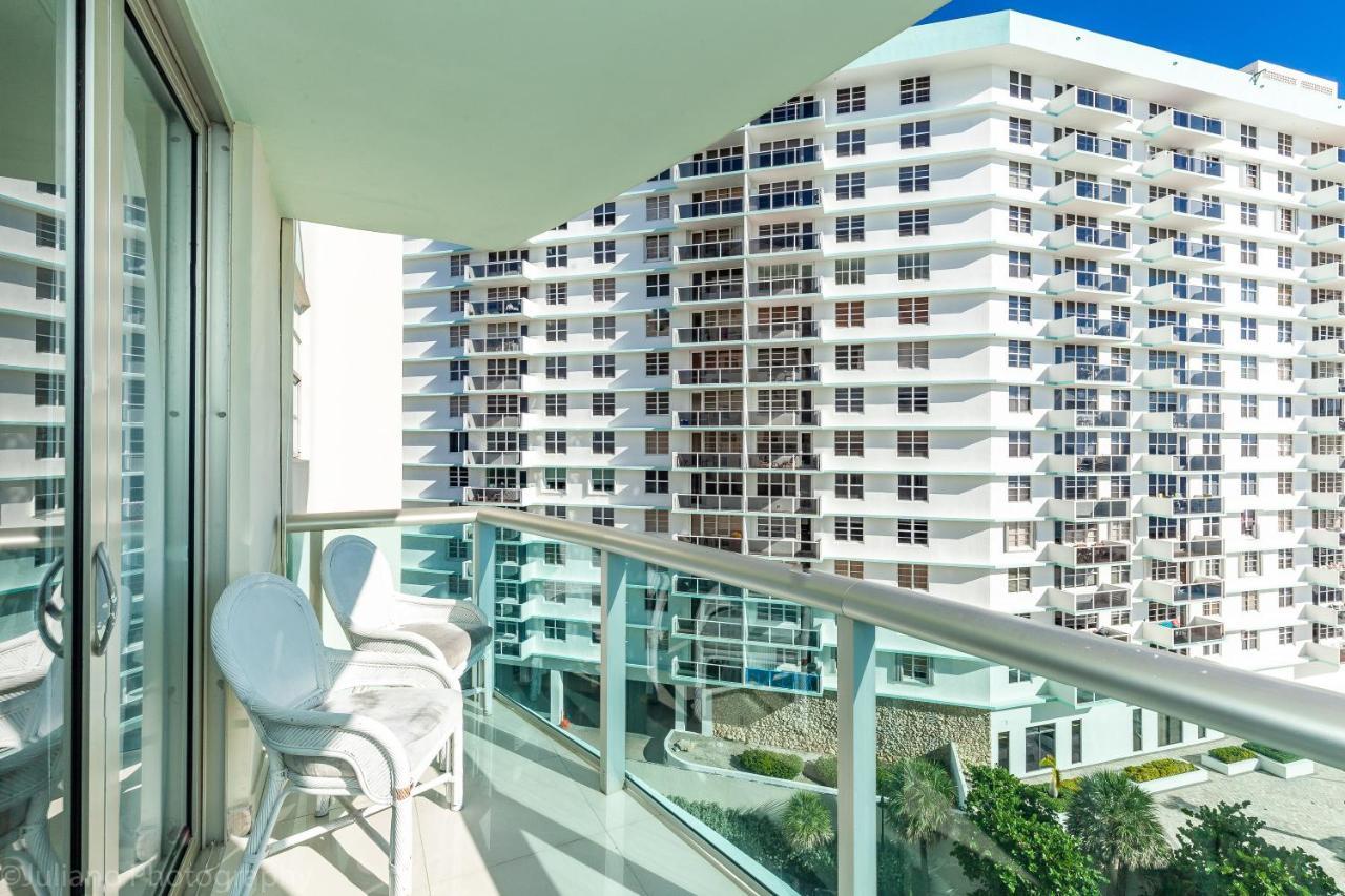 Beachfront 2 Bedroom At Tides Hollywood 8Th Floor Buitenkant foto